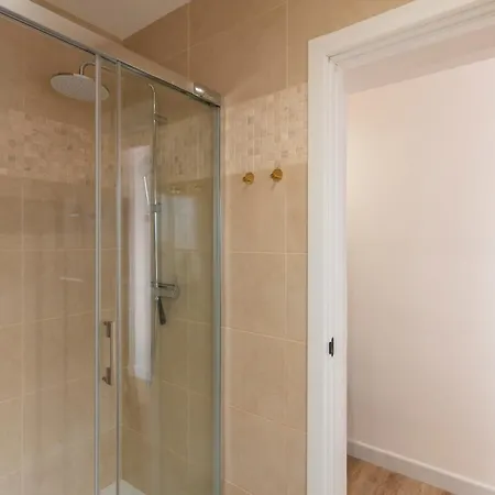 Sil Townhouse Centre Lejlighed Estepona