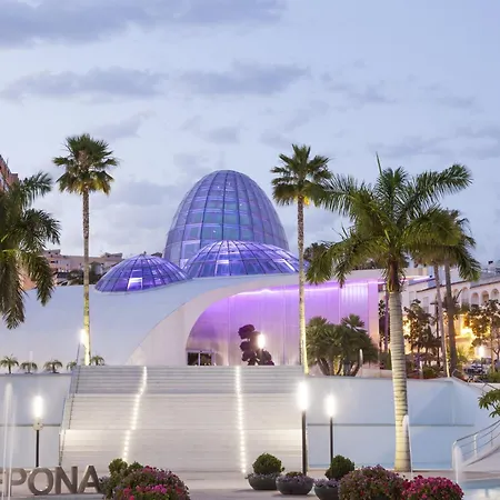 Sil Townhouse Centre * Estepona